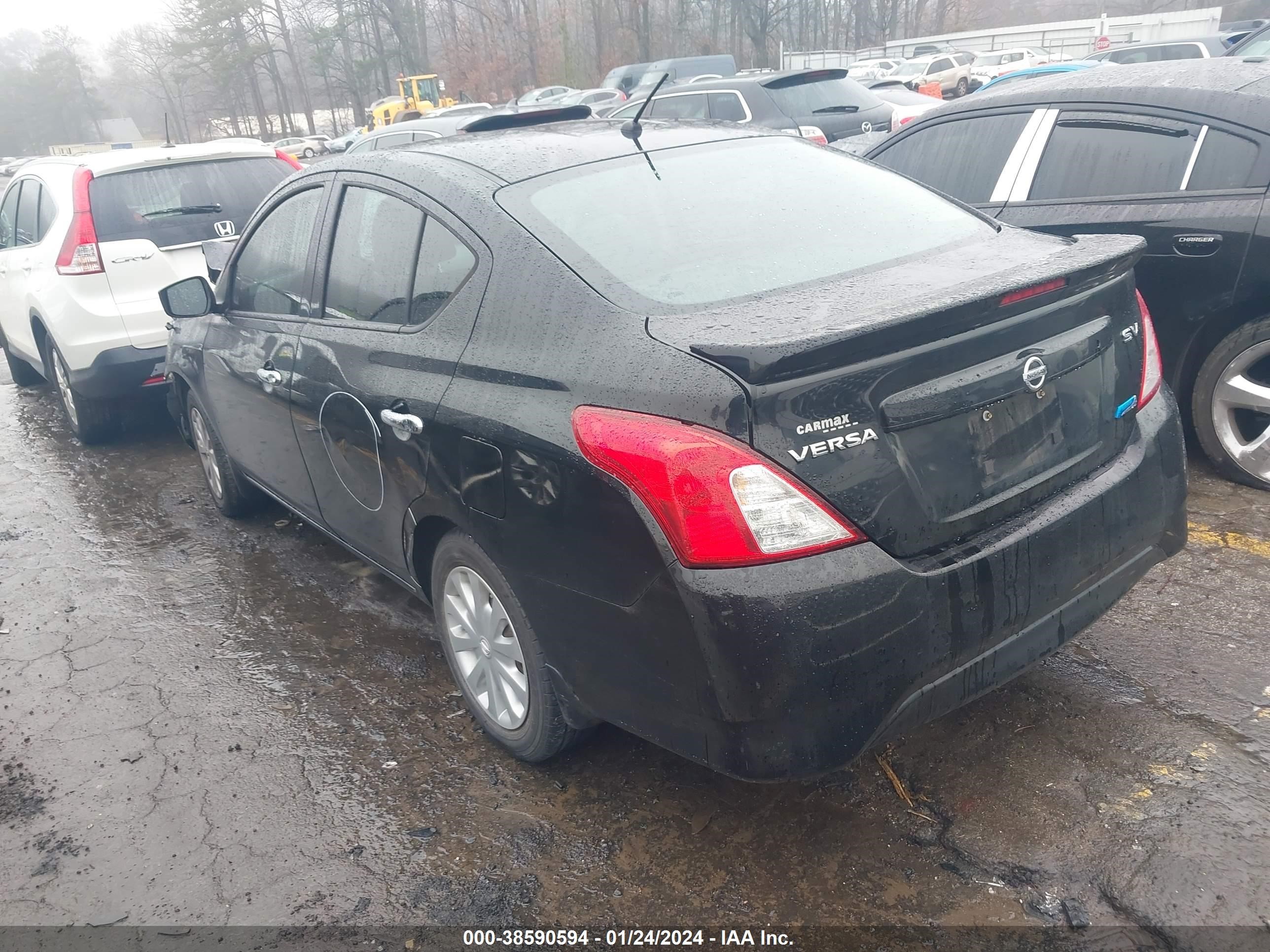 Photo 2 VIN: 3N1CN7AP0FL922009 - NISSAN VERSA 