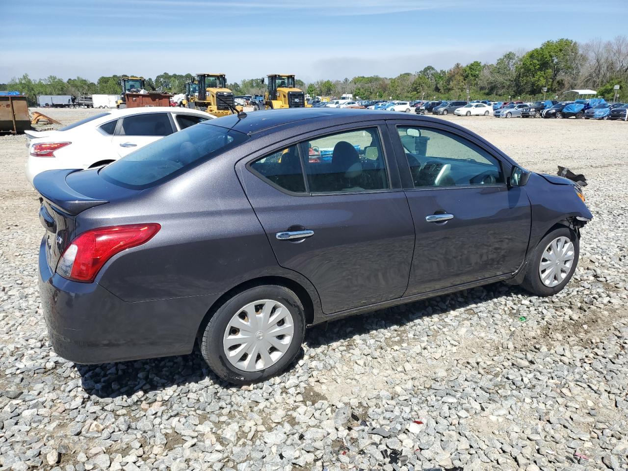 Photo 2 VIN: 3N1CN7AP0FL944947 - NISSAN VERSA 