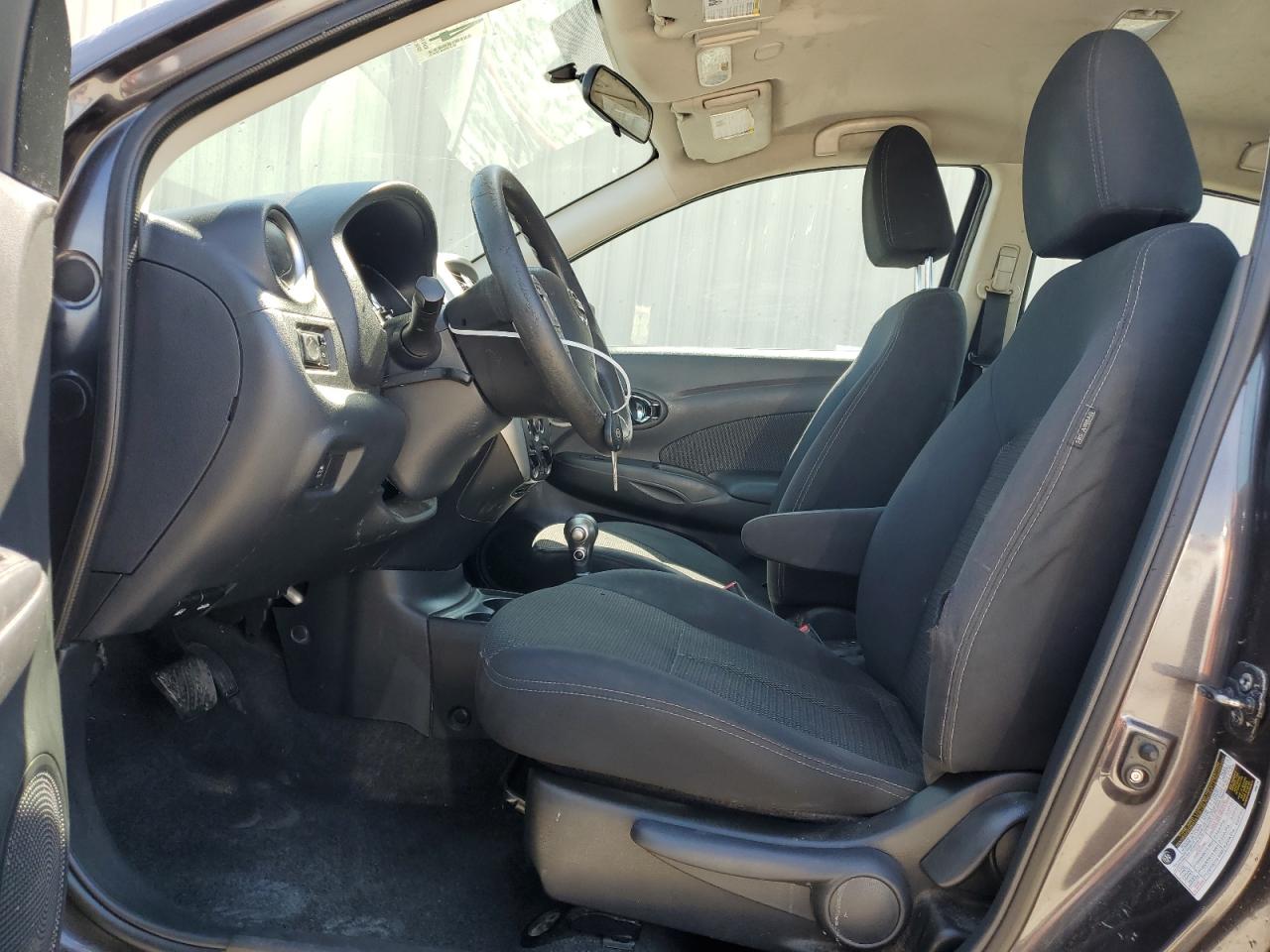 Photo 6 VIN: 3N1CN7AP0FL944947 - NISSAN VERSA 