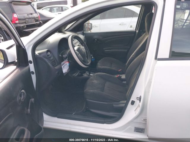 Photo 4 VIN: 3N1CN7AP0GL832683 - NISSAN VERSA 