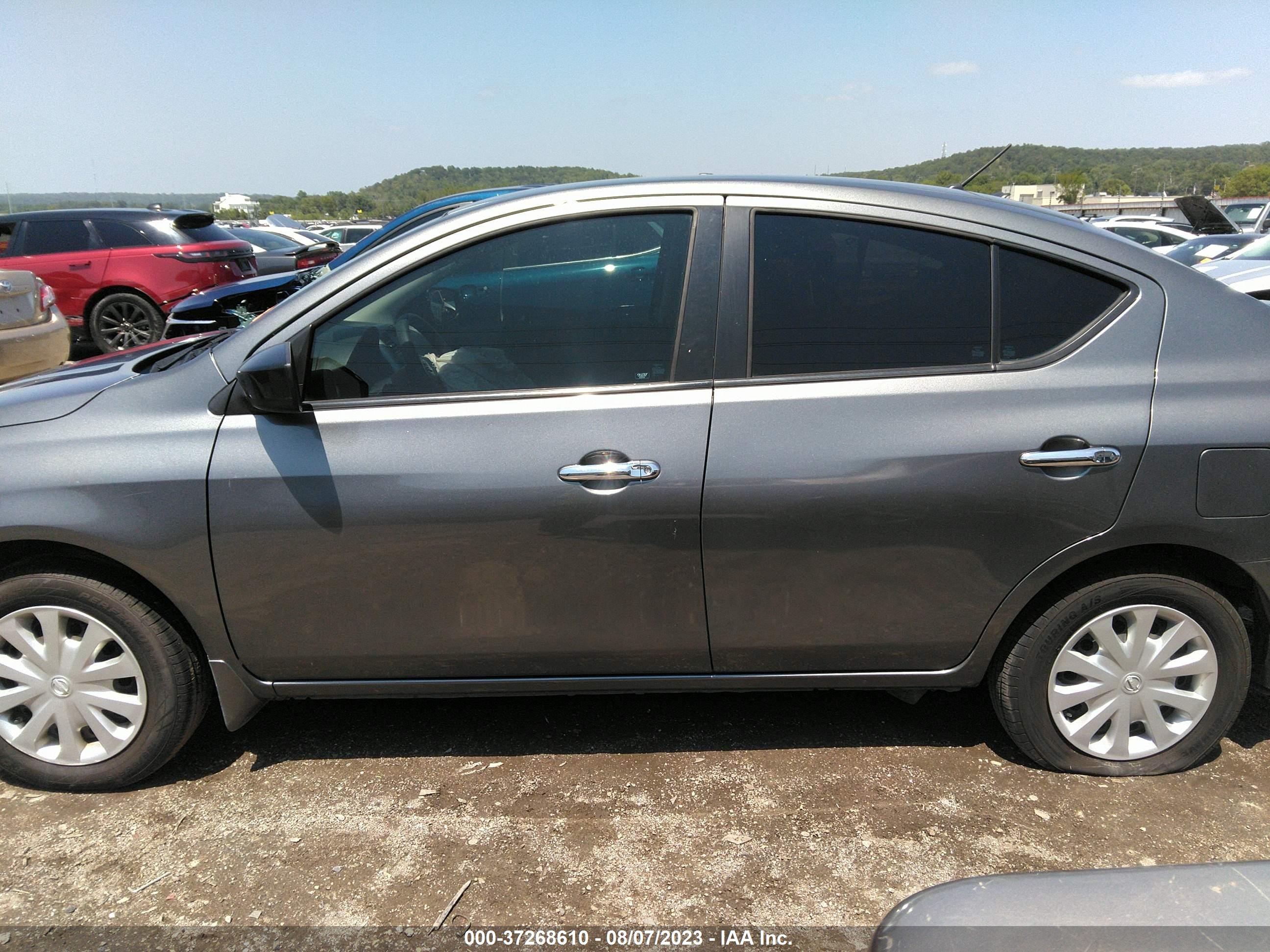 Photo 14 VIN: 3N1CN7AP0GL871631 - NISSAN VERSA 