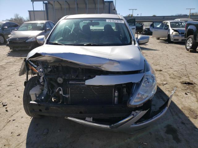 Photo 4 VIN: 3N1CN7AP0HK440844 - NISSAN VERSA 