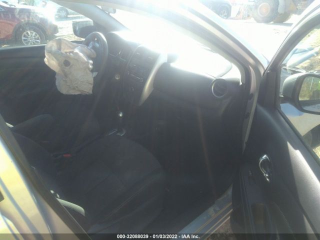 Photo 4 VIN: 3N1CN7AP0HK446000 - NISSAN VERSA SEDAN 