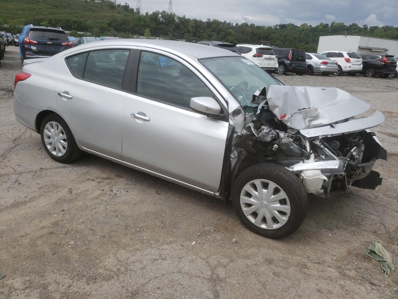 Photo 3 VIN: 3N1CN7AP0JK441594 - NISSAN VERSA 