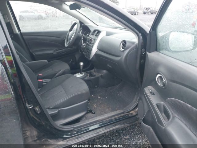 Photo 4 VIN: 3N1CN7AP0JL811002 - NISSAN VERSA 