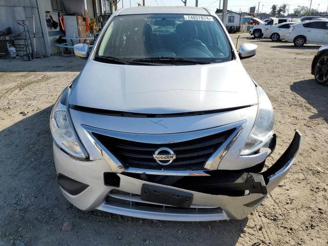 Photo 4 VIN: 3N1CN7AP0JL824493 - NISSAN VERSA S 