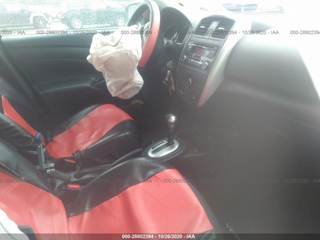 Photo 4 VIN: 3N1CN7AP0JL824882 - NISSAN VERSA SEDAN 