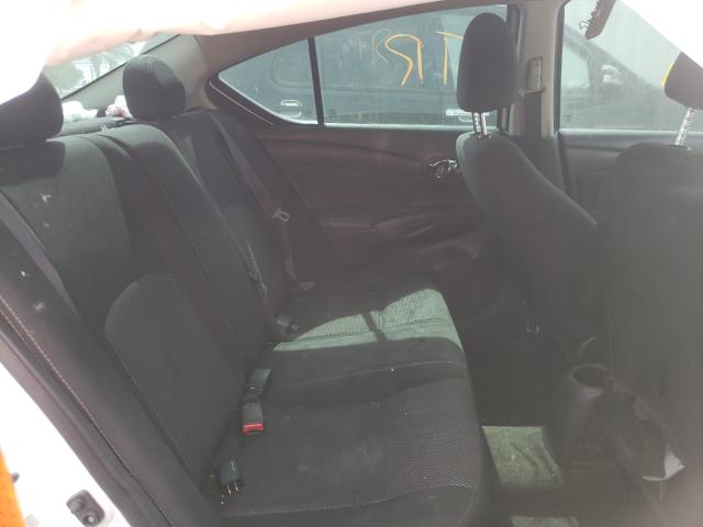 Photo 5 VIN: 3N1CN7AP0JL839723 - NISSAN VERSA S 