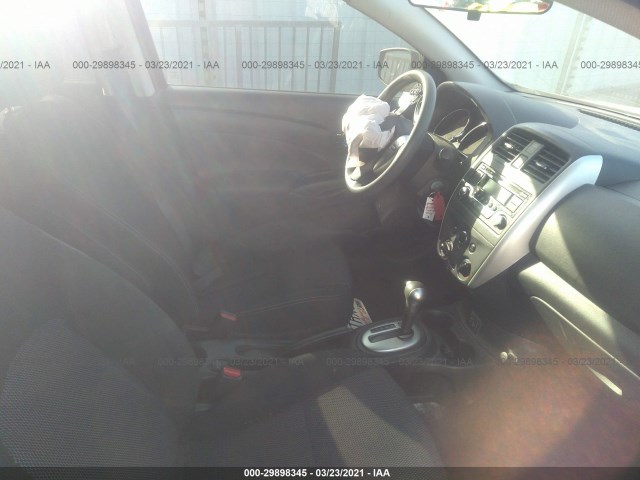 Photo 4 VIN: 3N1CN7AP0JL839902 - NISSAN VERSA SEDAN 