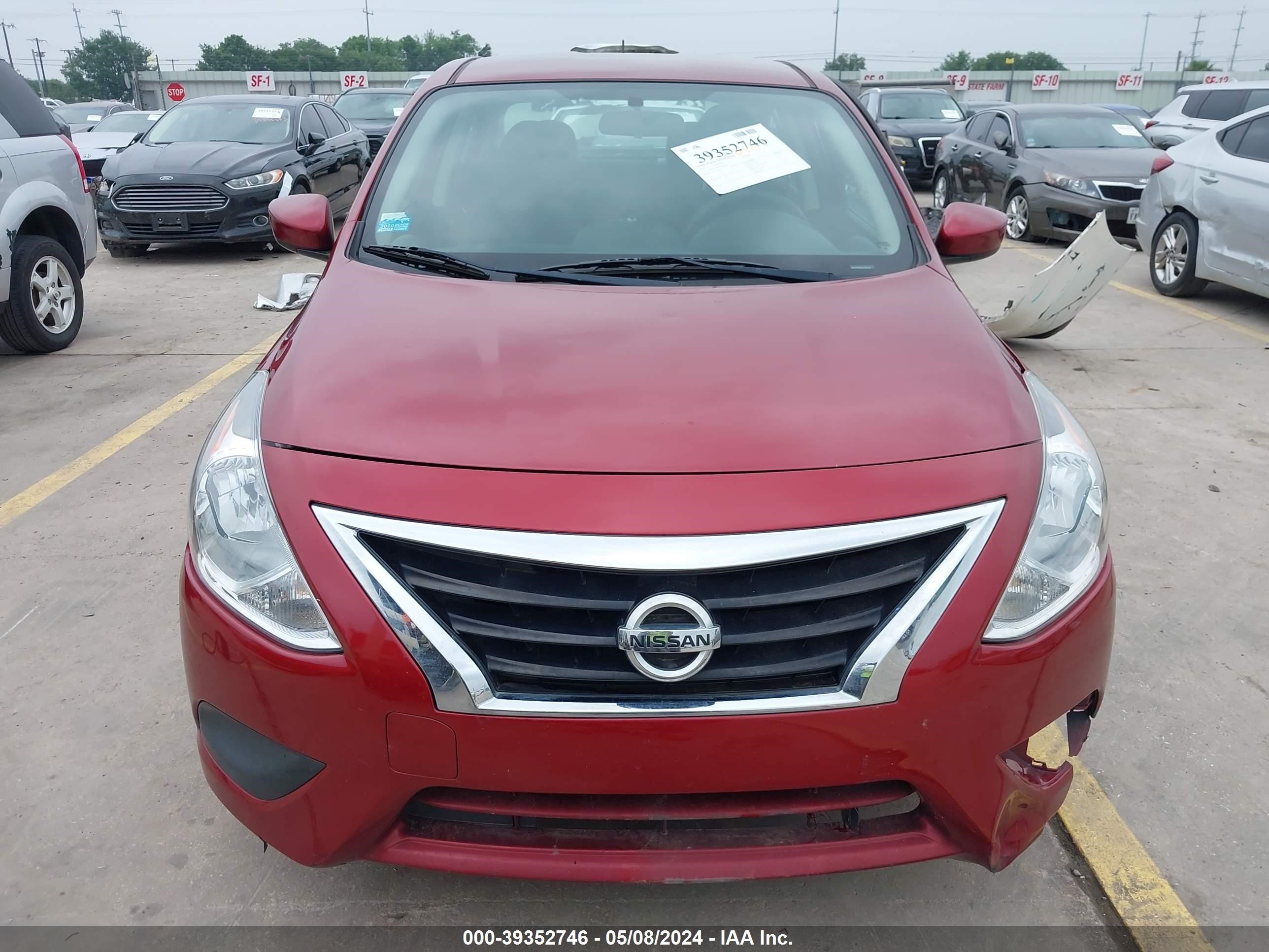 Photo 11 VIN: 3N1CN7AP0JL841083 - NISSAN VERSA 