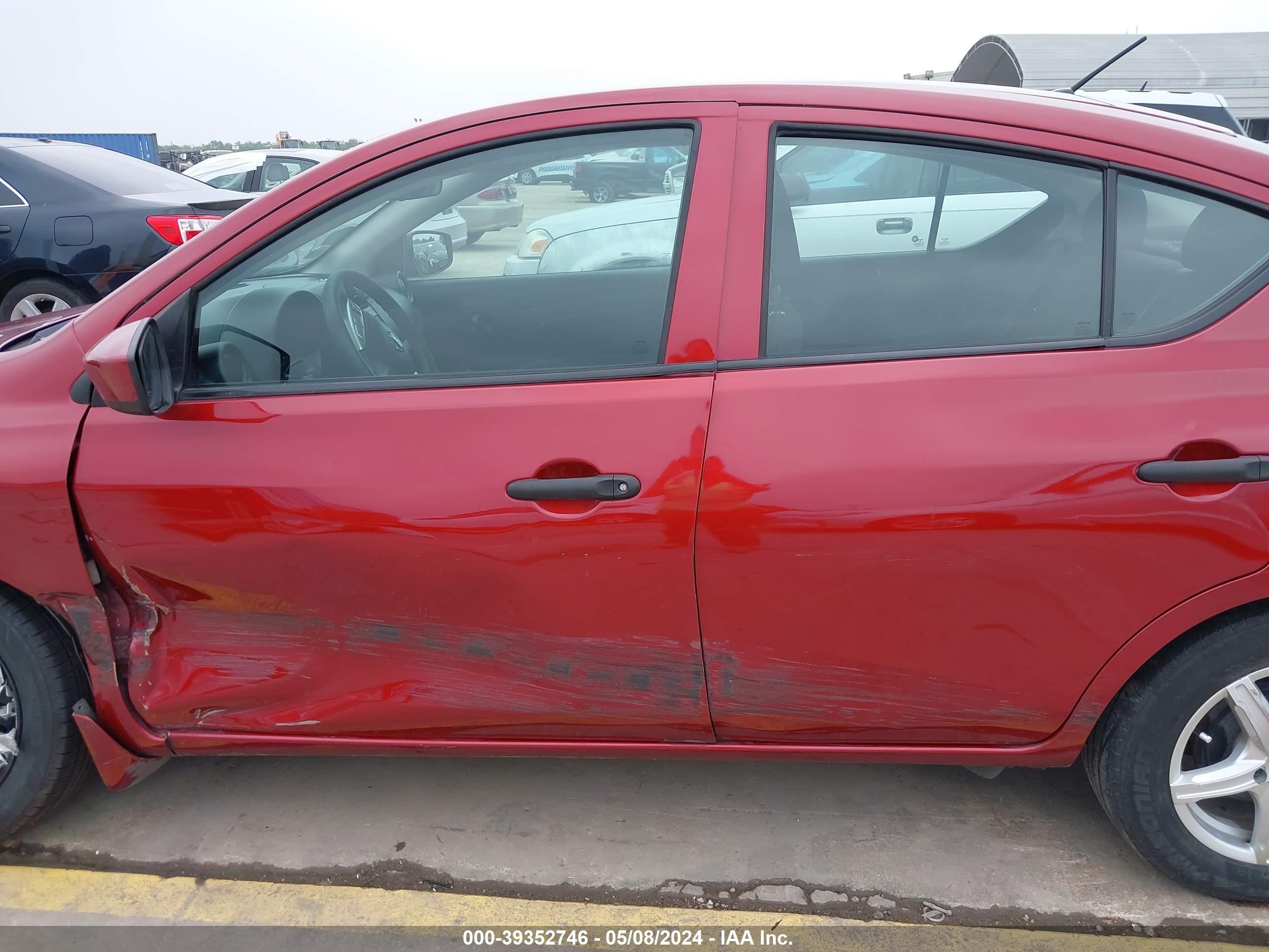 Photo 13 VIN: 3N1CN7AP0JL841083 - NISSAN VERSA 