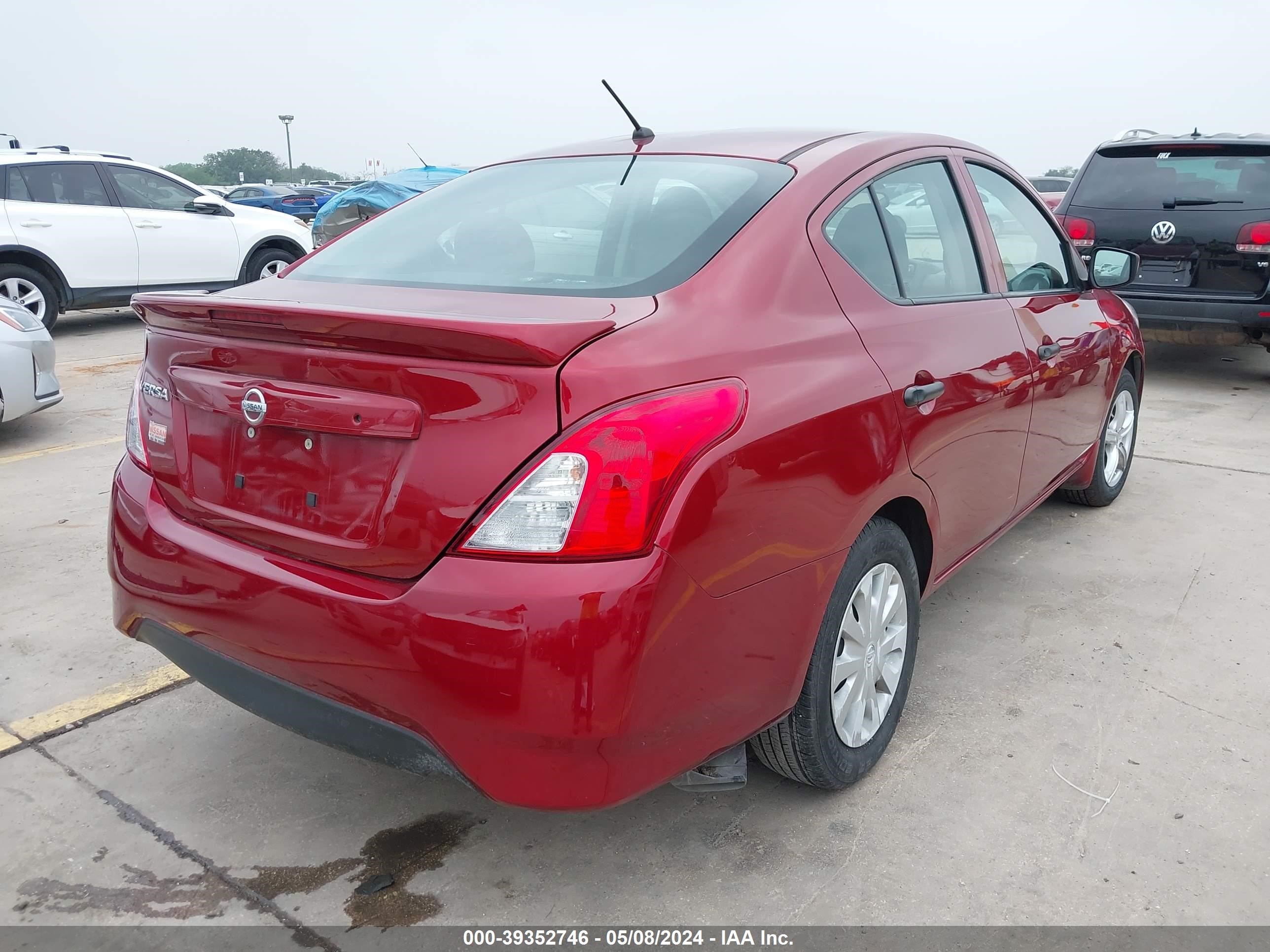 Photo 3 VIN: 3N1CN7AP0JL841083 - NISSAN VERSA 