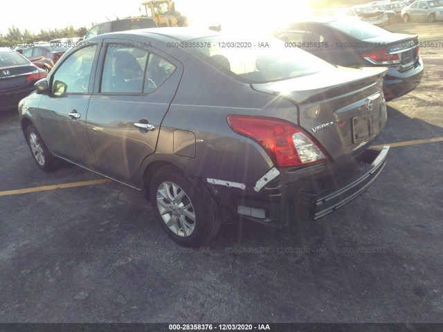 Photo 2 VIN: 3N1CN7AP0JL852066 - NISSAN VERSA SEDAN 