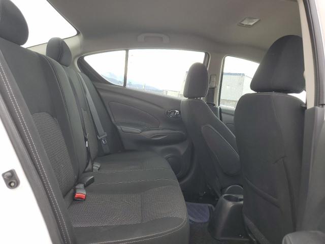 Photo 9 VIN: 3N1CN7AP0JL877274 - NISSAN VERSA 