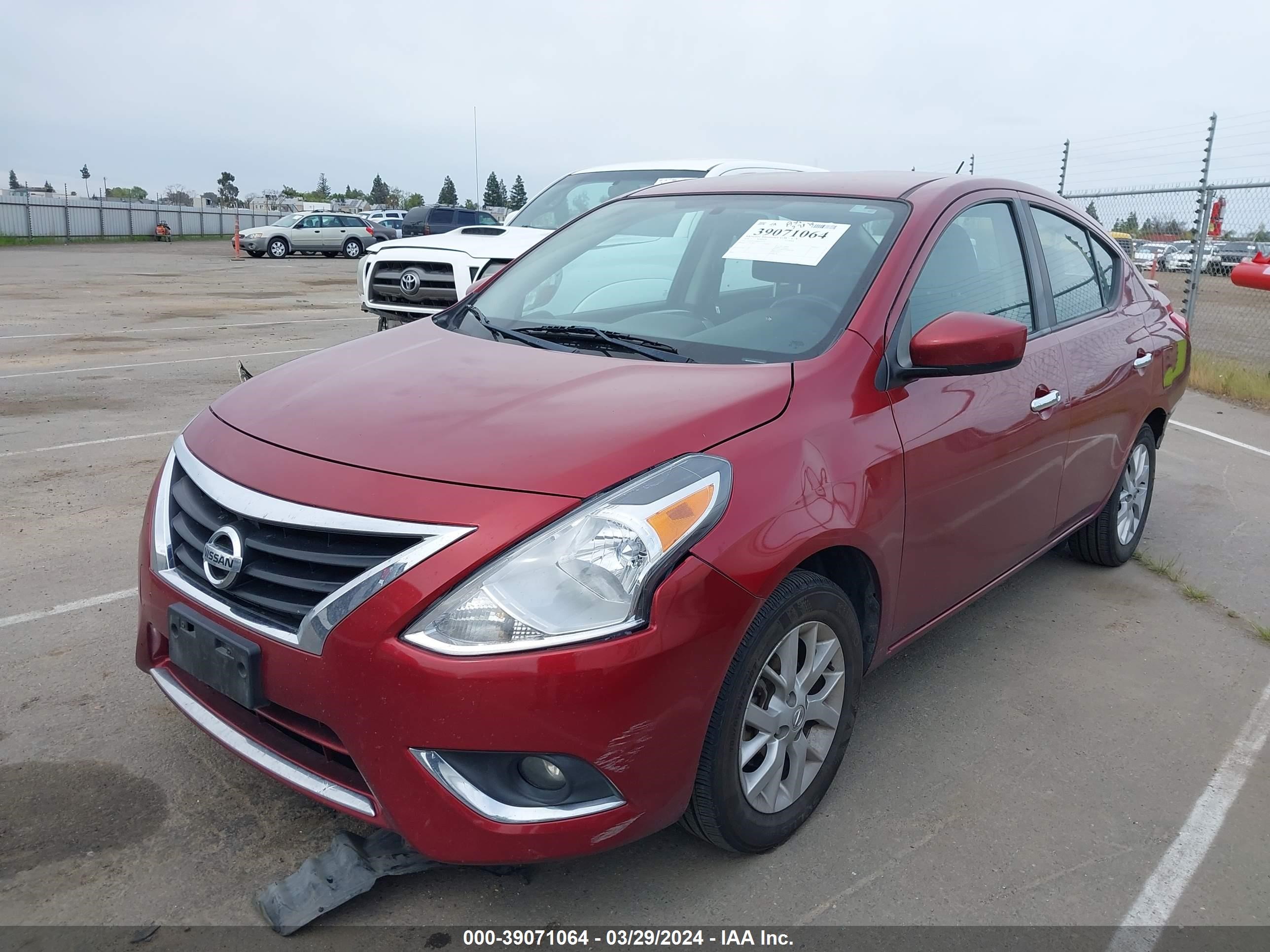 Photo 1 VIN: 3N1CN7AP0JL879154 - NISSAN VERSA 