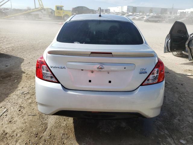 Photo 5 VIN: 3N1CN7AP0JL882345 - NISSAN VERSA S 