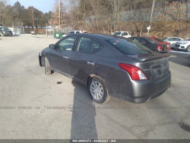 Photo 2 VIN: 3N1CN7AP0JL886251 - NISSAN VERSA SEDAN 