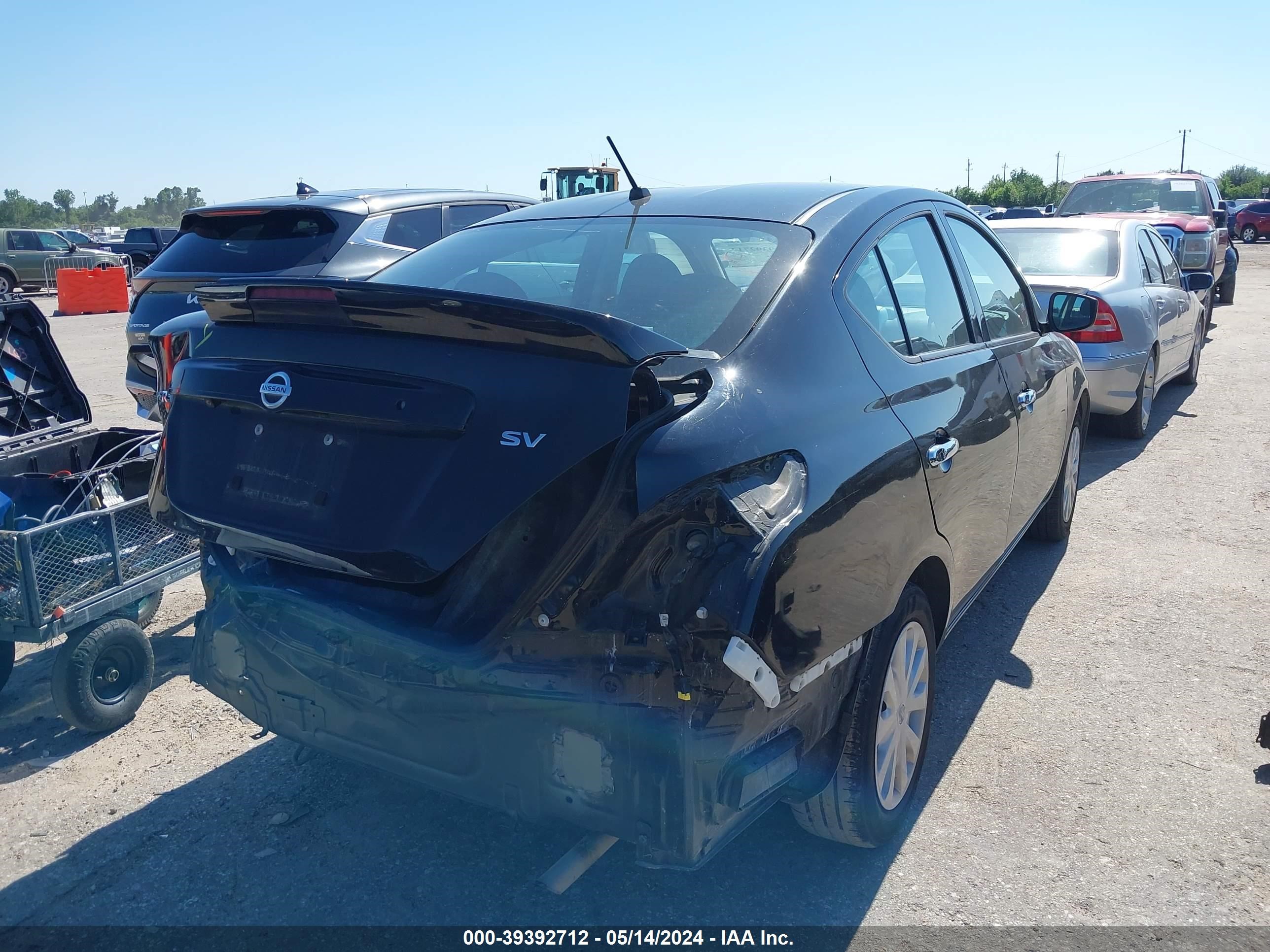 Photo 3 VIN: 3N1CN7AP0KL801359 - NISSAN VERSA 