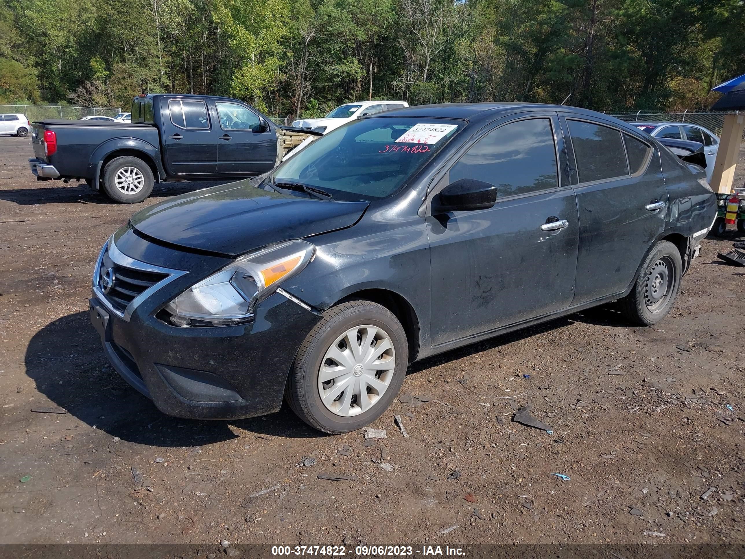 Photo 1 VIN: 3N1CN7AP0KL820204 - NISSAN VERSA 