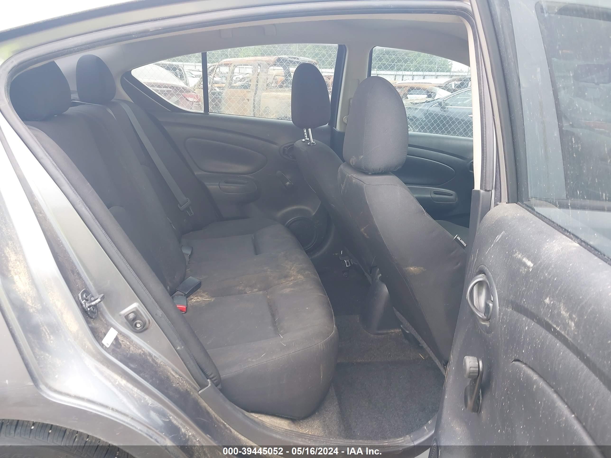 Photo 7 VIN: 3N1CN7AP0KL826486 - NISSAN VERSA 