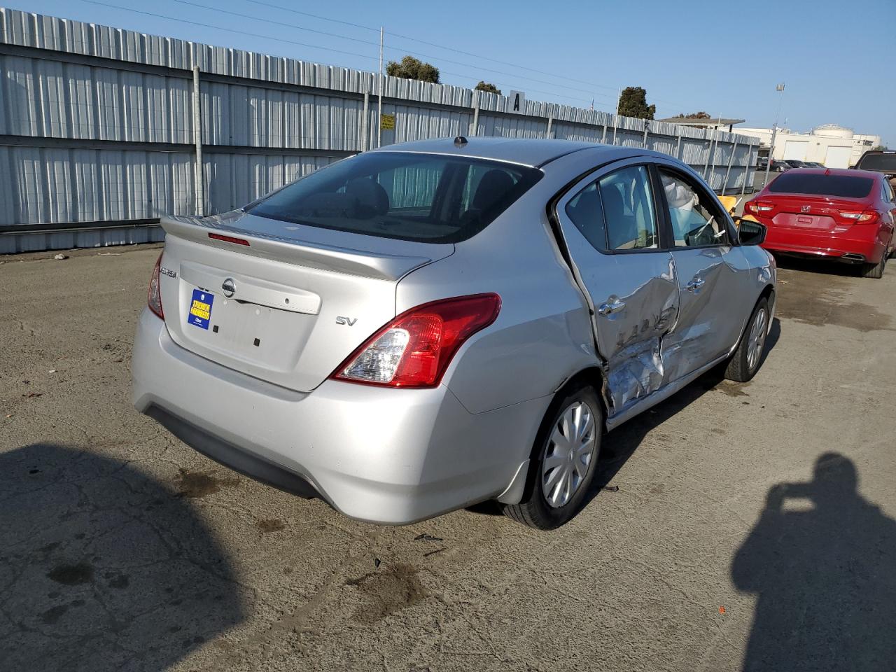 Photo 2 VIN: 3N1CN7AP0KL829596 - NISSAN VERSA 