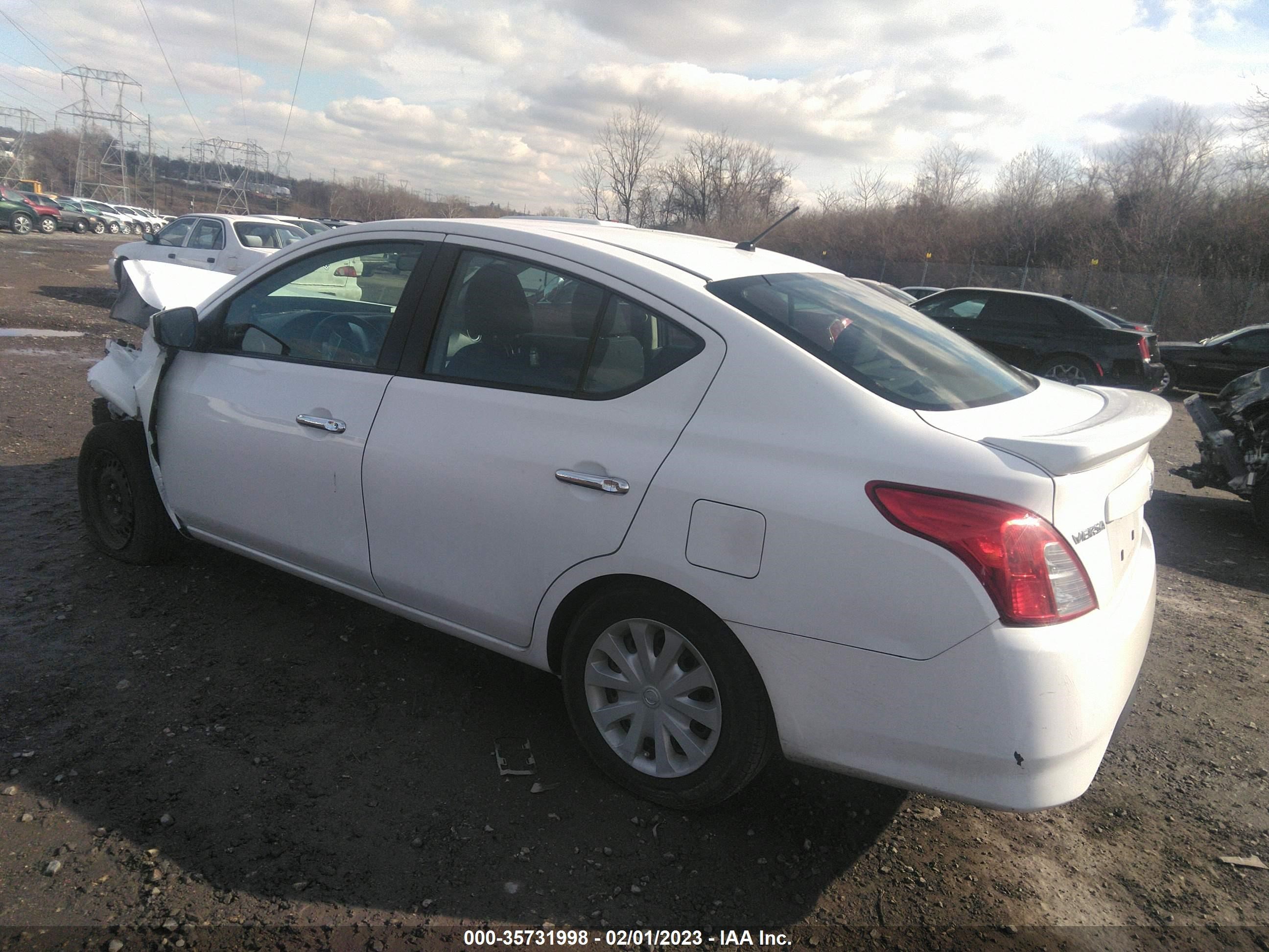 Photo 2 VIN: 3N1CN7AP0KL831719 - NISSAN VERSA 