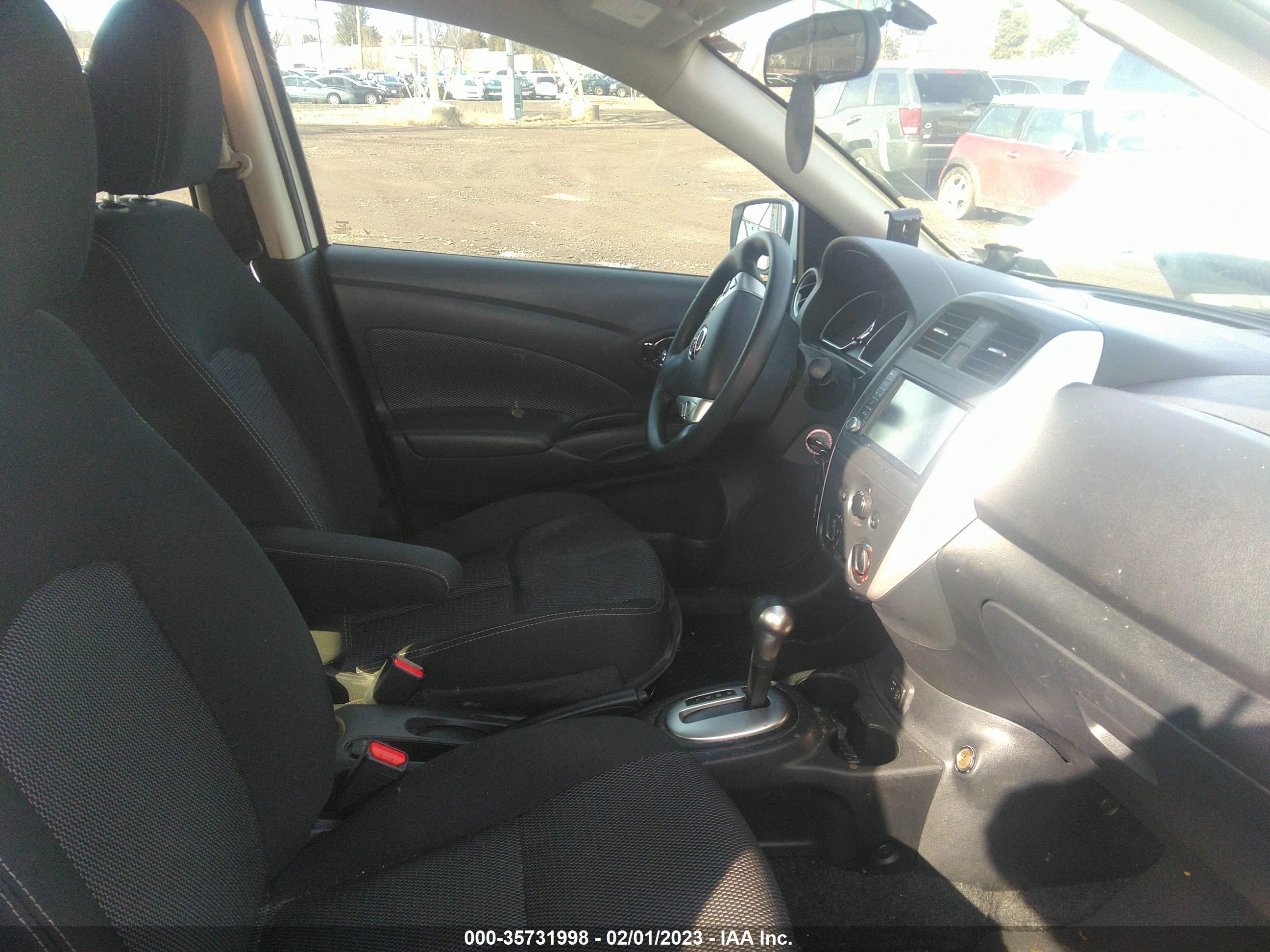 Photo 4 VIN: 3N1CN7AP0KL831719 - NISSAN VERSA 