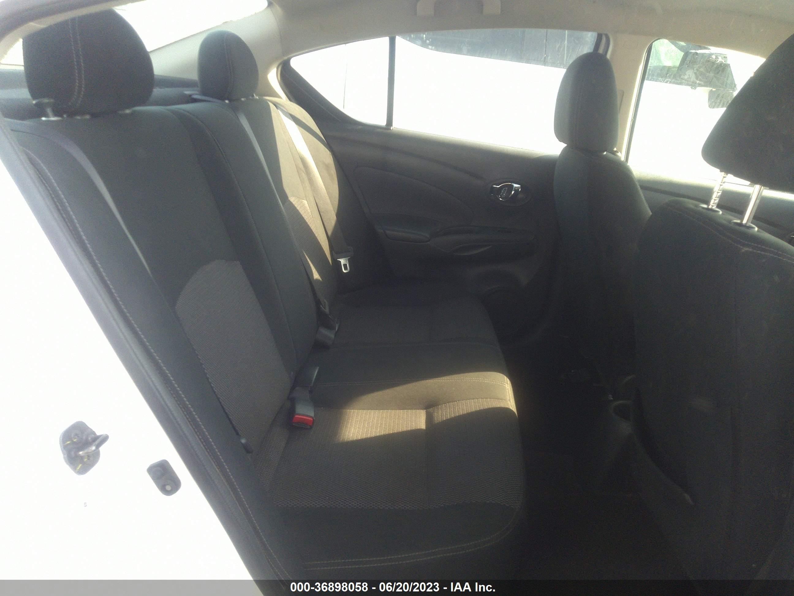 Photo 7 VIN: 3N1CN7AP0KL852327 - NISSAN VERSA 