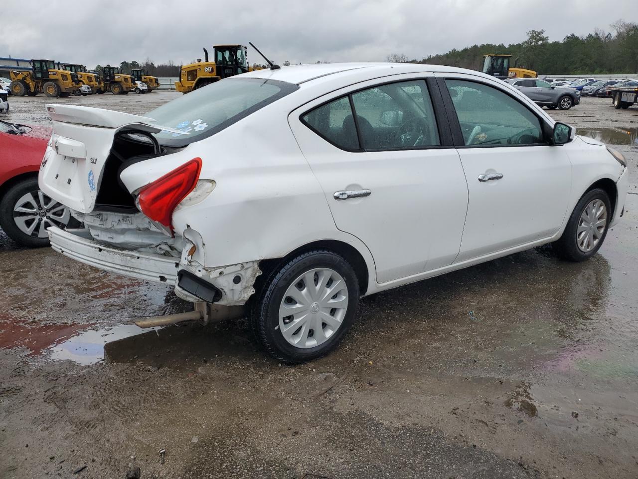 Photo 2 VIN: 3N1CN7AP0KL863635 - NISSAN VERSA 