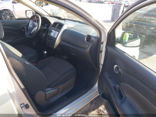 Photo 4 VIN: 3N1CN7AP0KL874988 - NISSAN VERSA 