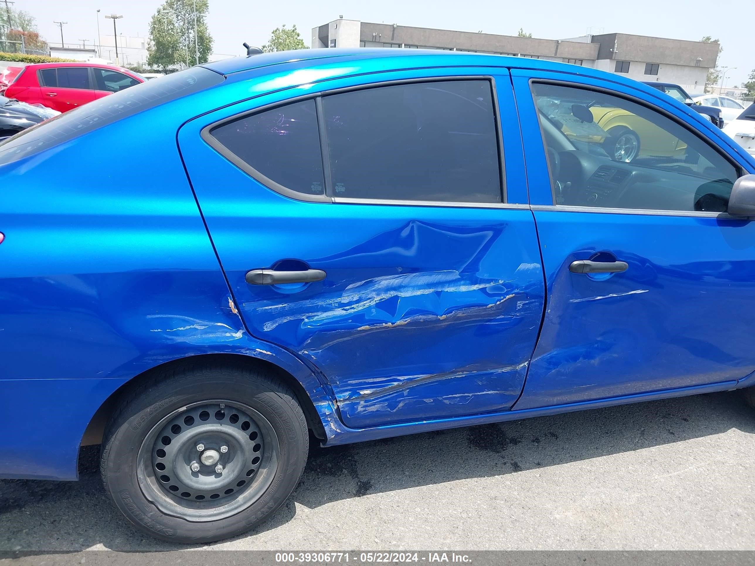 Photo 5 VIN: 3N1CN7AP1CL861345 - NISSAN VERSA 