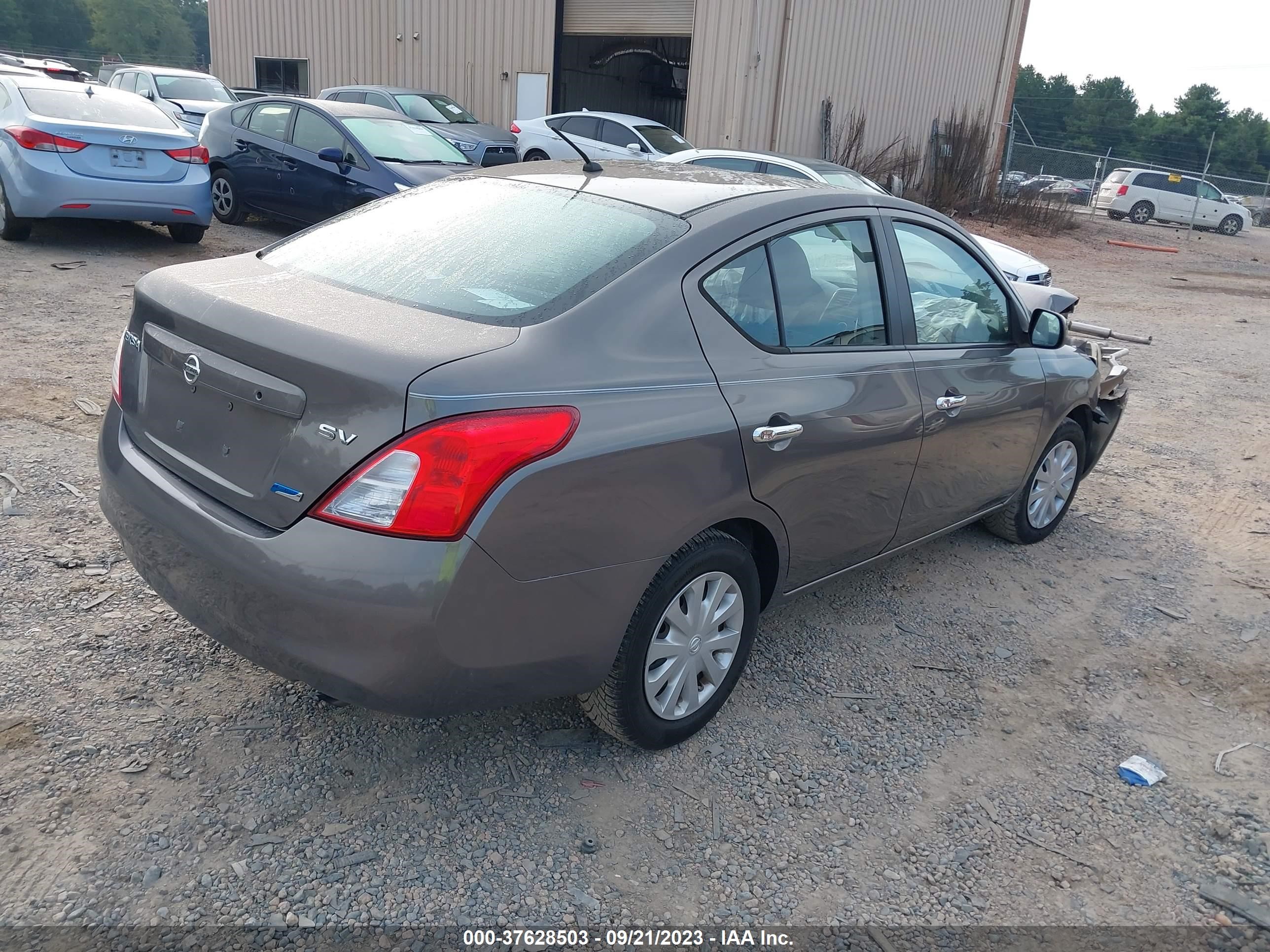 Photo 3 VIN: 3N1CN7AP1CL891817 - NISSAN VERSA 