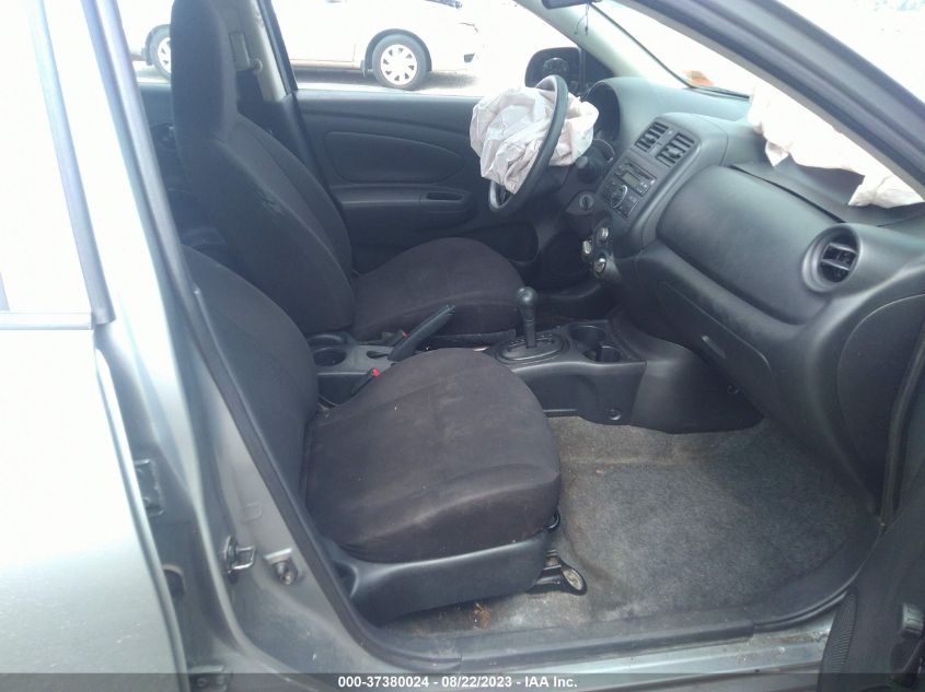 Photo 4 VIN: 3N1CN7AP1DL832980 - NISSAN VERSA 