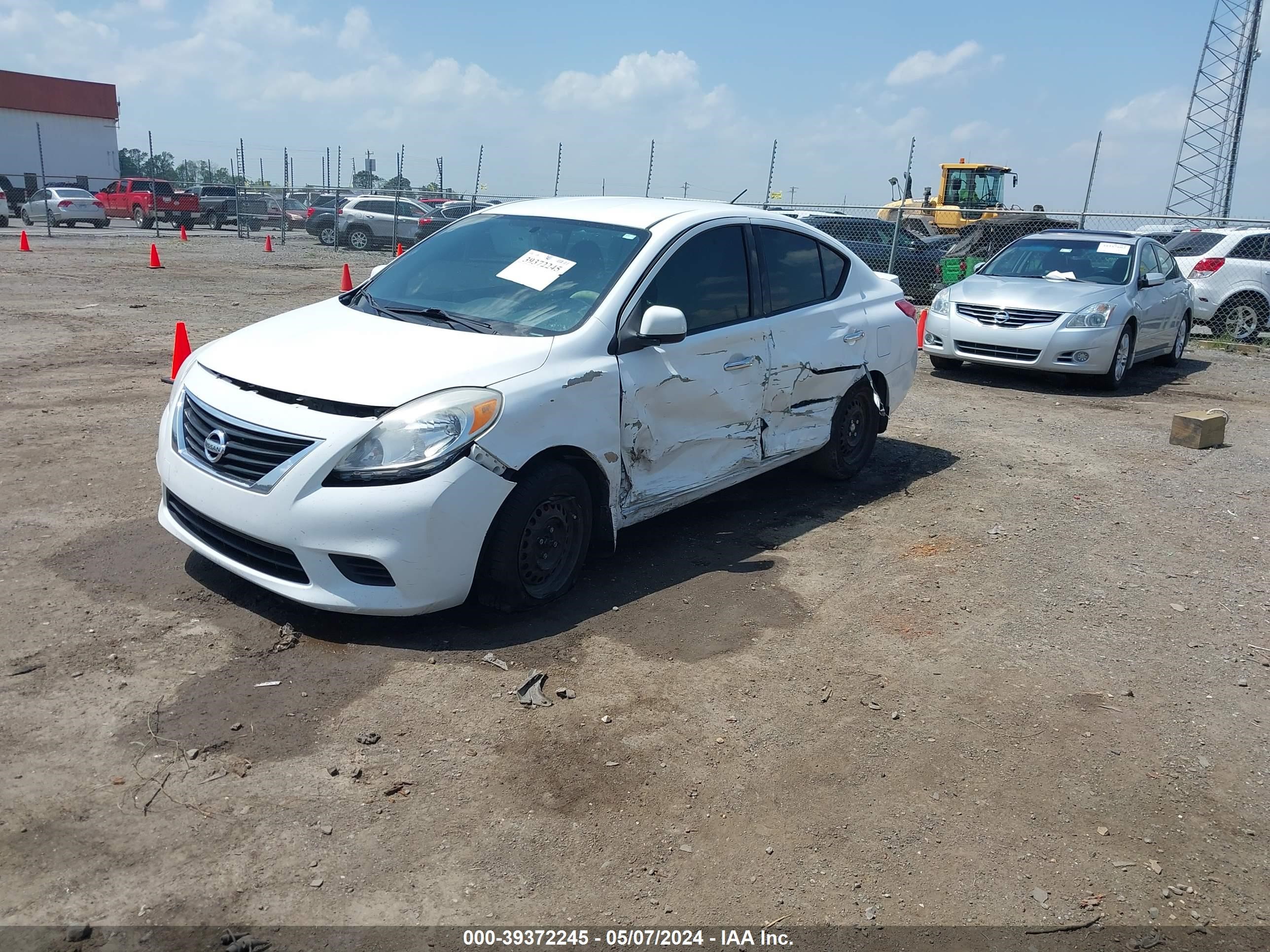 Photo 1 VIN: 3N1CN7AP1EL808101 - NISSAN VERSA 