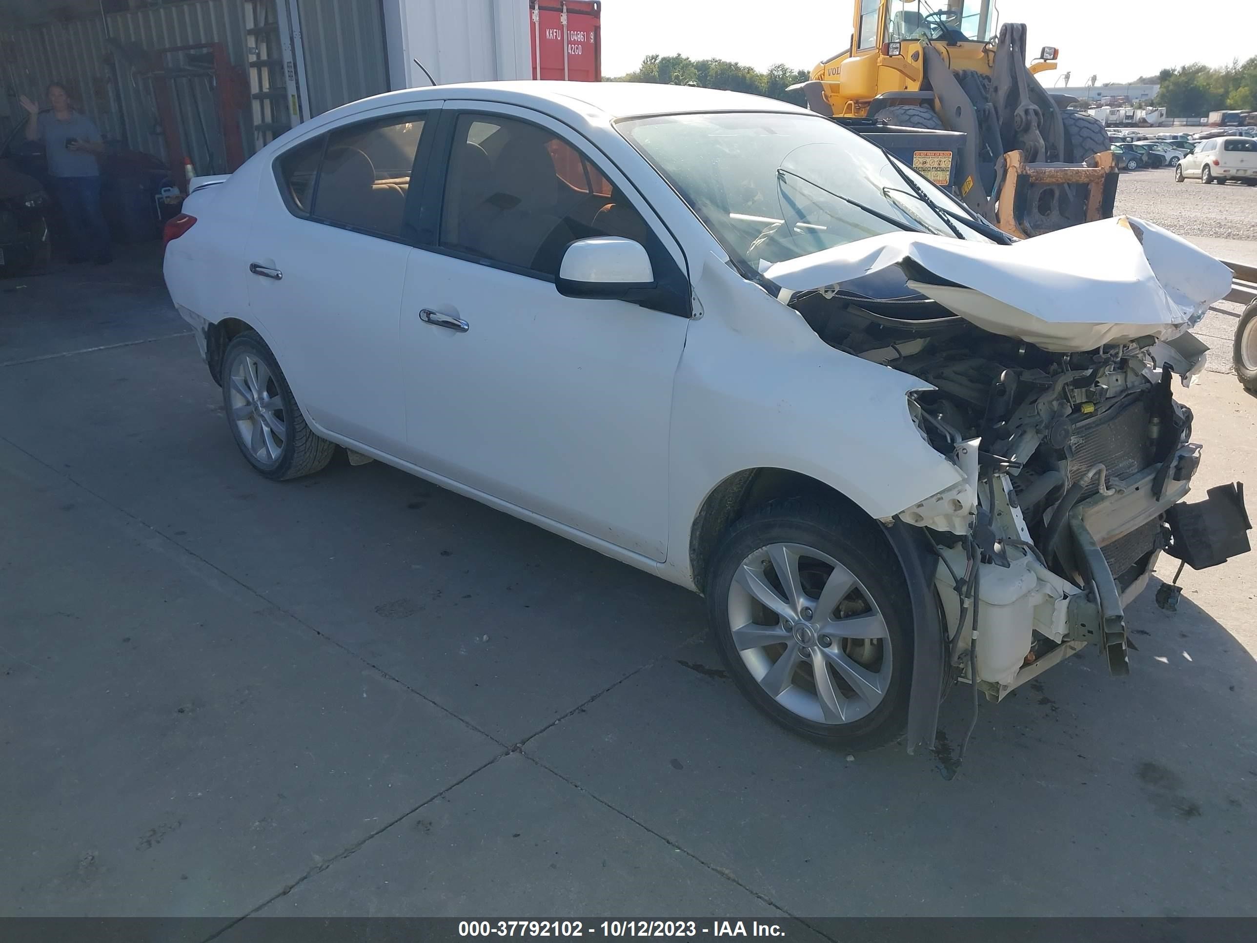 Photo 0 VIN: 3N1CN7AP1EL851093 - NISSAN VERSA 