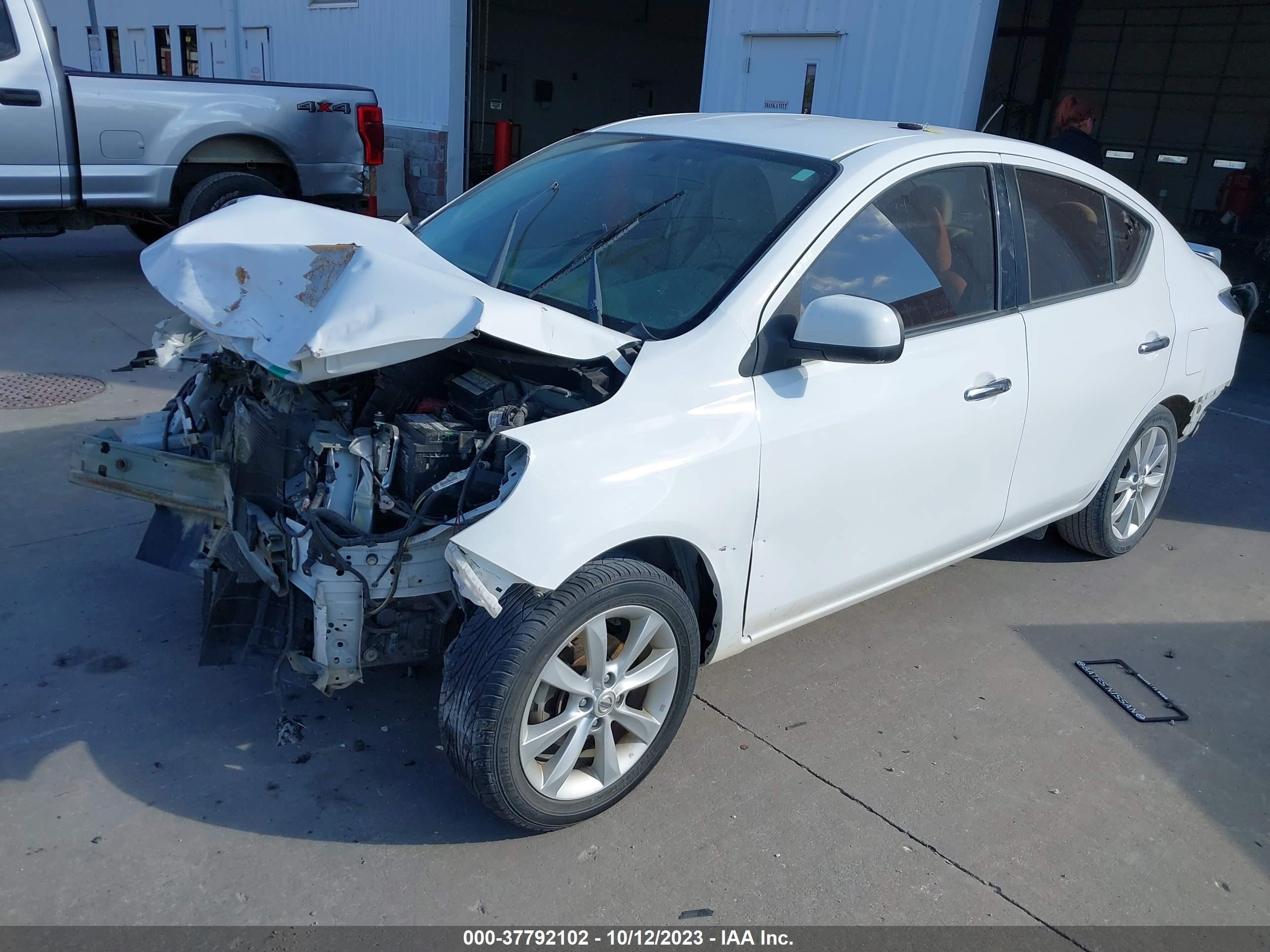 Photo 1 VIN: 3N1CN7AP1EL851093 - NISSAN VERSA 