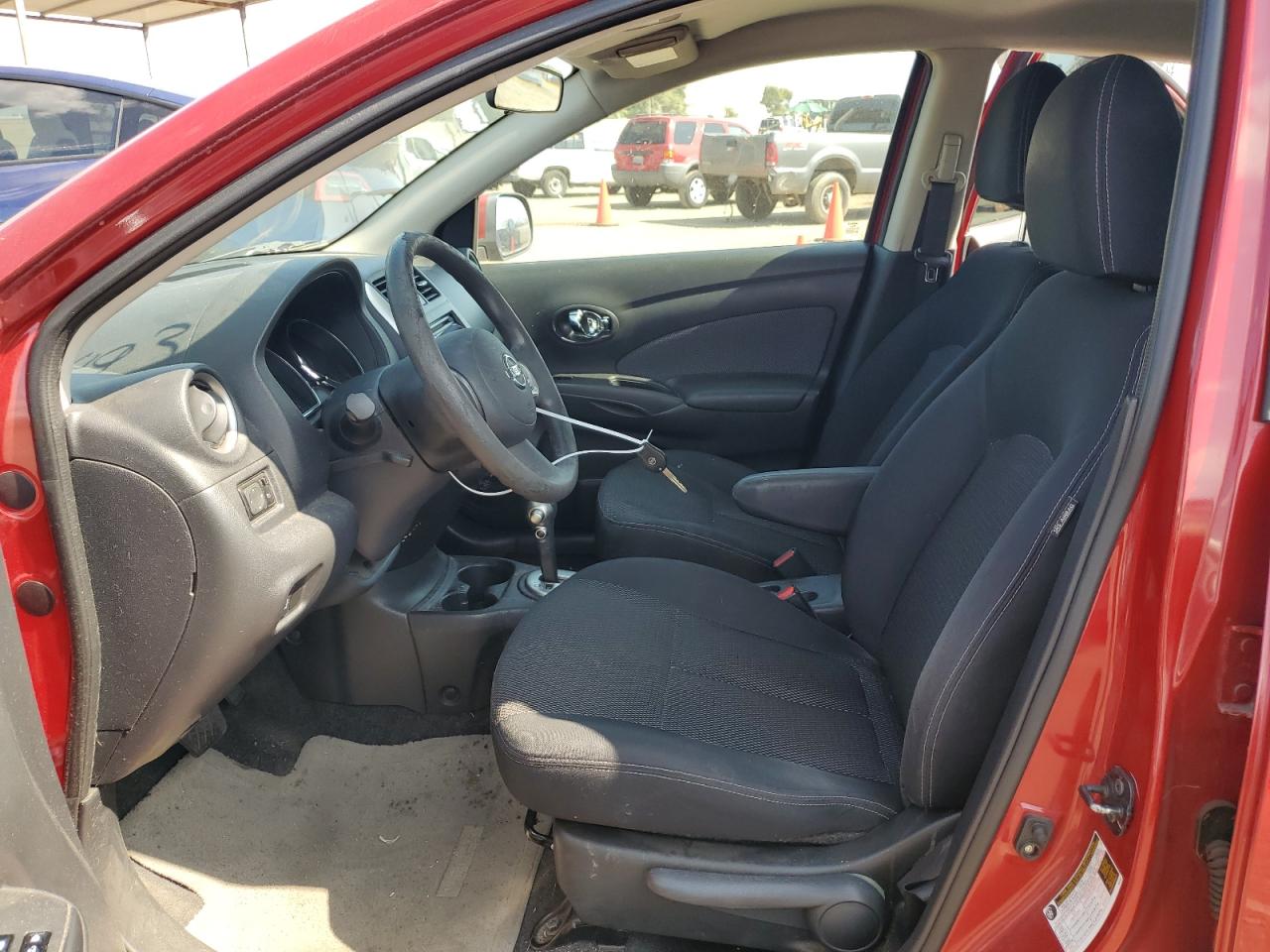 Photo 6 VIN: 3N1CN7AP1EL863969 - NISSAN VERSA 