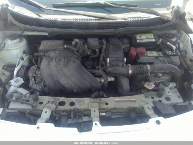 Photo 9 VIN: 3N1CN7AP1FL820430 - NISSAN VERSA 