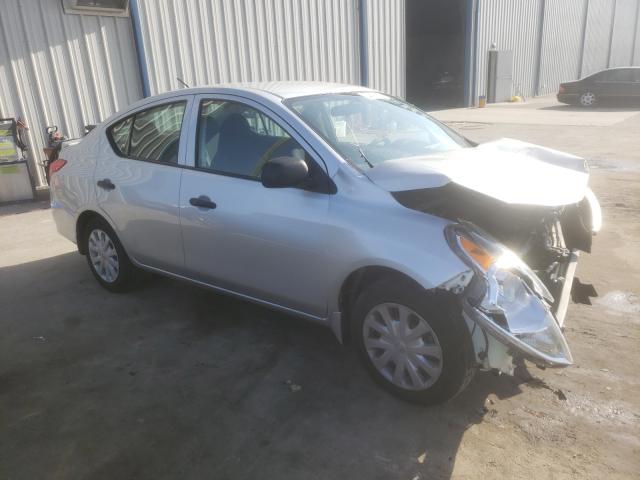 Photo 0 VIN: 3N1CN7AP1FL869692 - NISSAN VERSA S 