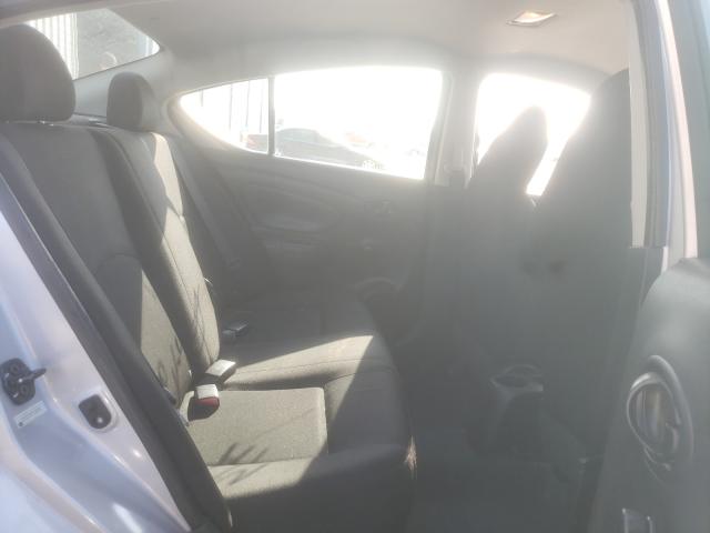 Photo 5 VIN: 3N1CN7AP1FL869692 - NISSAN VERSA S 