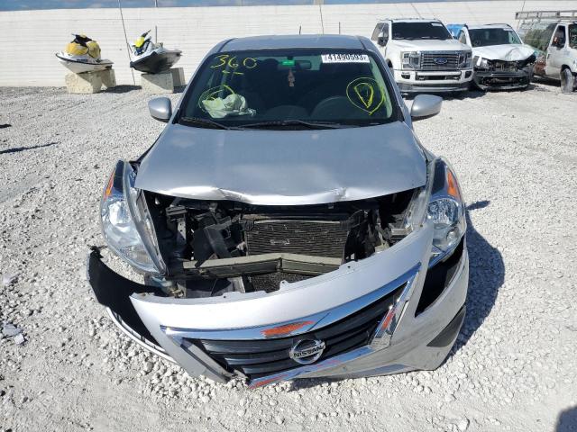 Photo 4 VIN: 3N1CN7AP1FL878618 - NISSAN VERSA S 