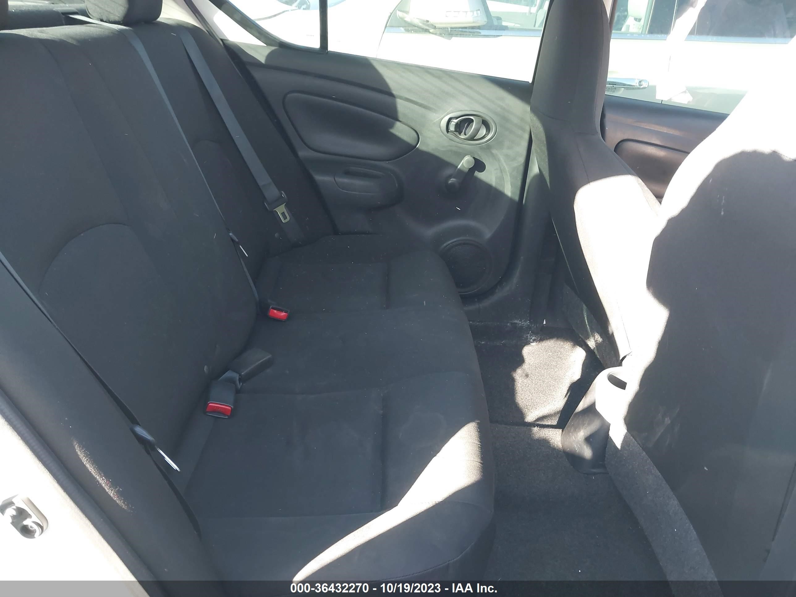 Photo 7 VIN: 3N1CN7AP1FL922181 - NISSAN VERSA 