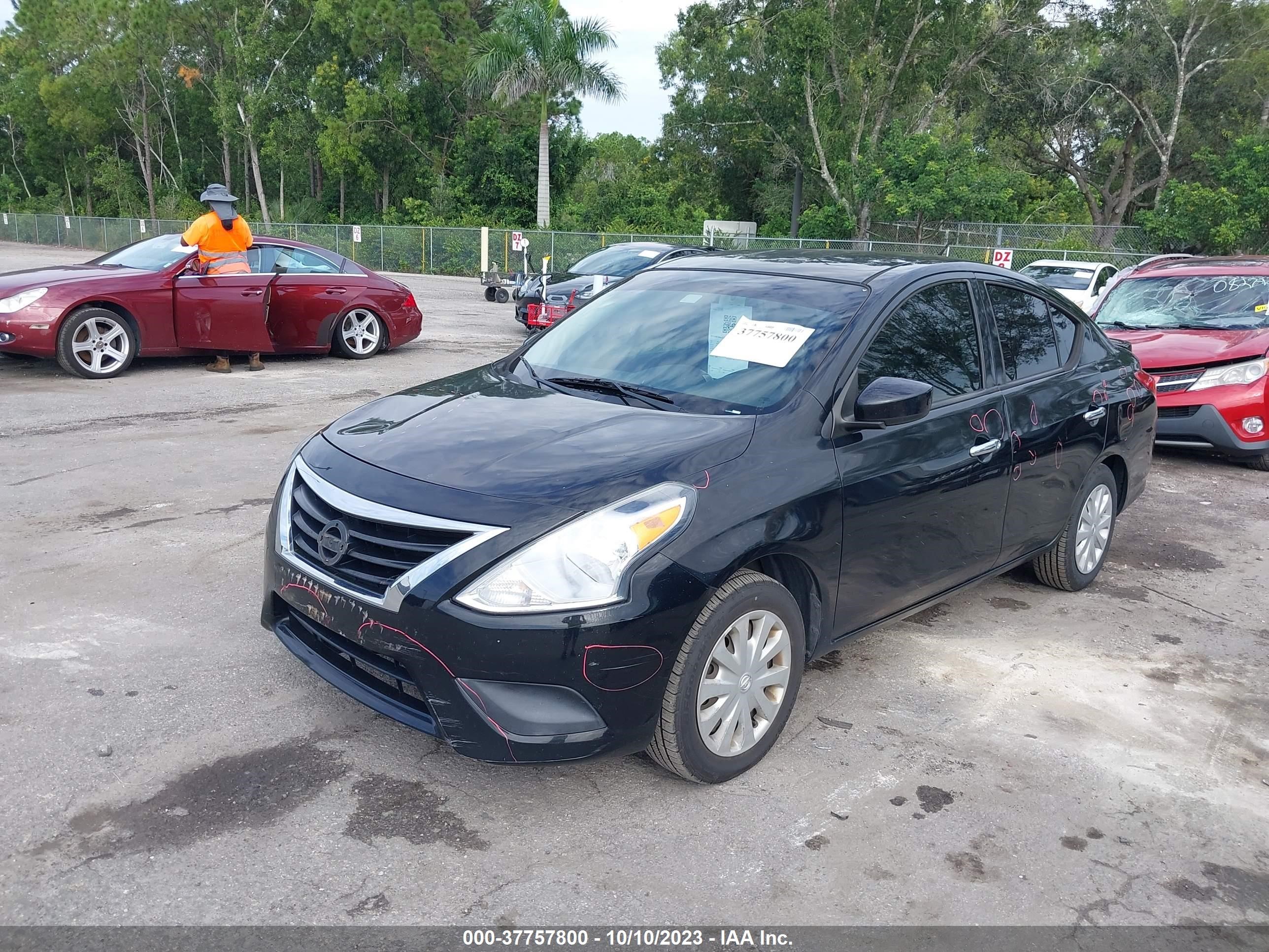 Photo 1 VIN: 3N1CN7AP1GL823670 - NISSAN VERSA 