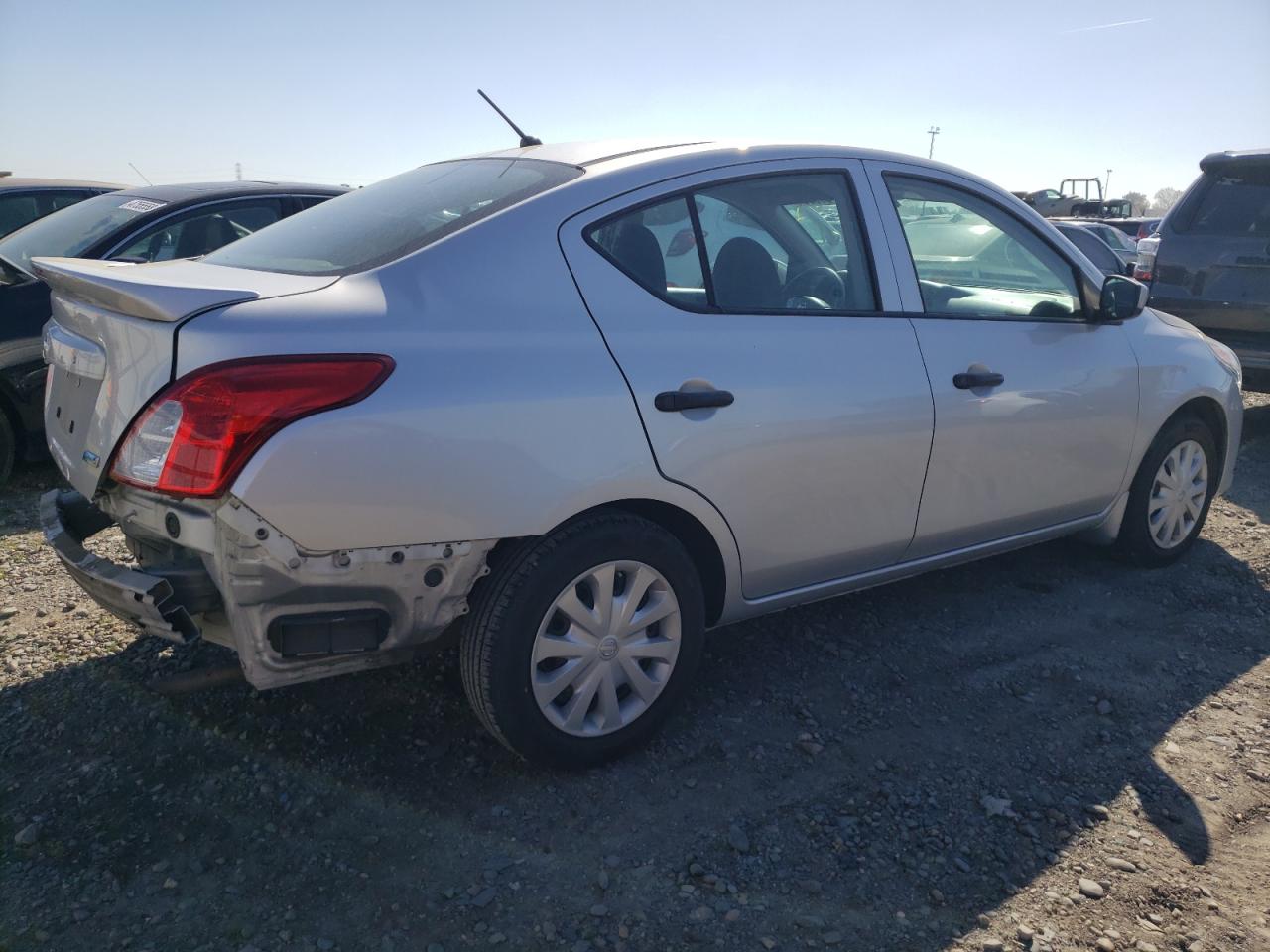 Photo 2 VIN: 3N1CN7AP1GL829016 - NISSAN VERSA 