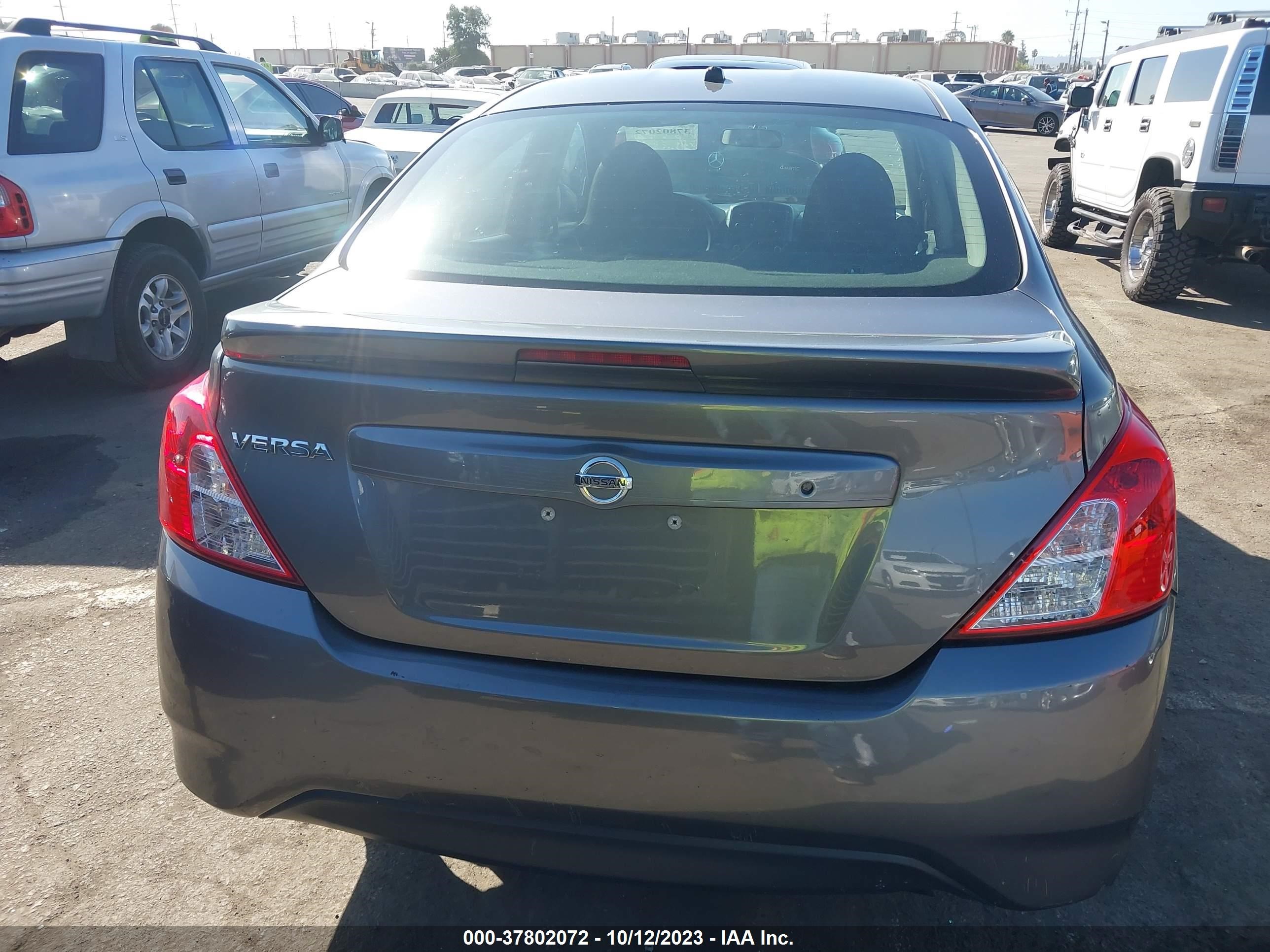 Photo 14 VIN: 3N1CN7AP1GL856068 - NISSAN VERSA 