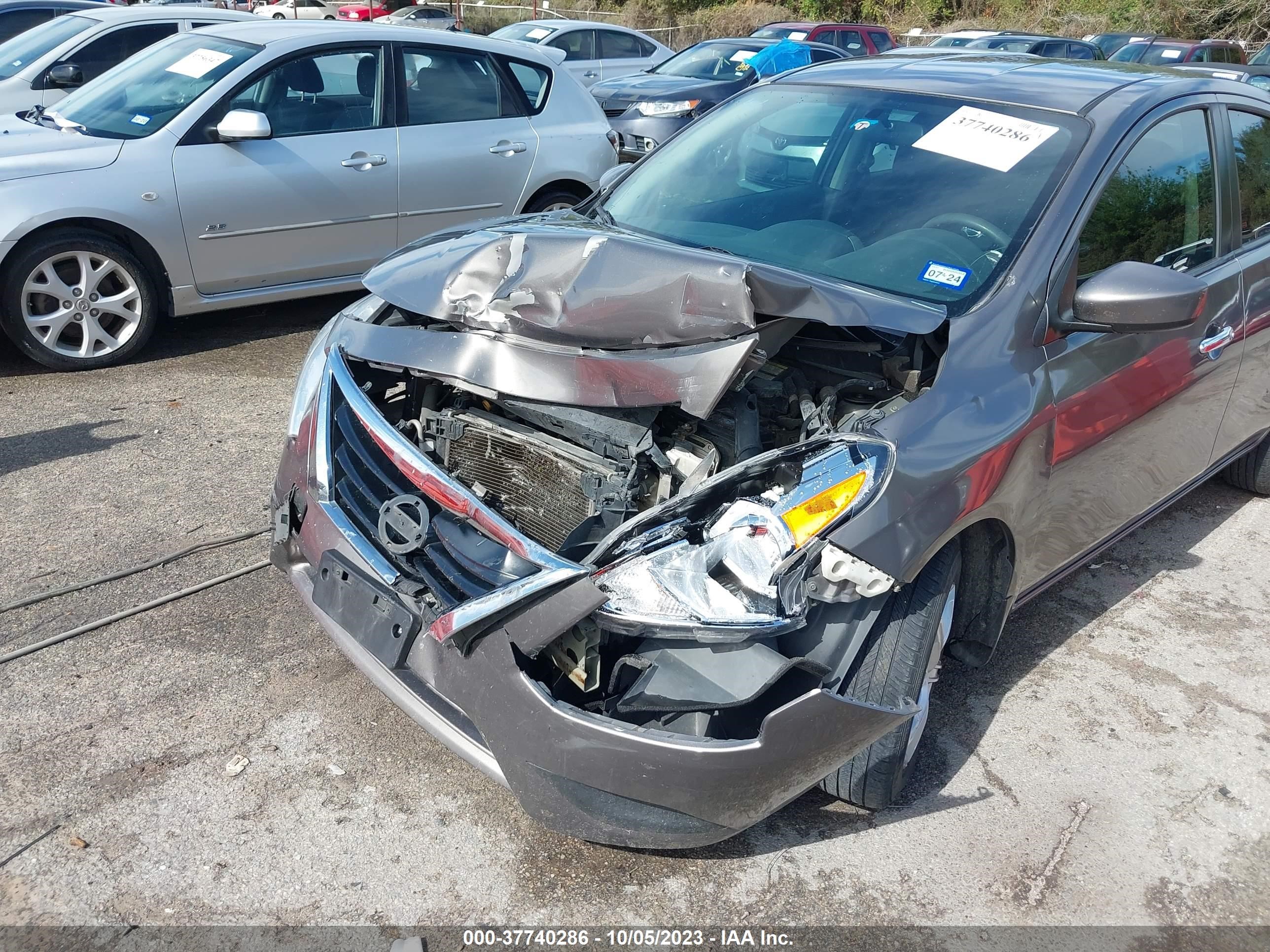 Photo 5 VIN: 3N1CN7AP1GL869824 - NISSAN VERSA 