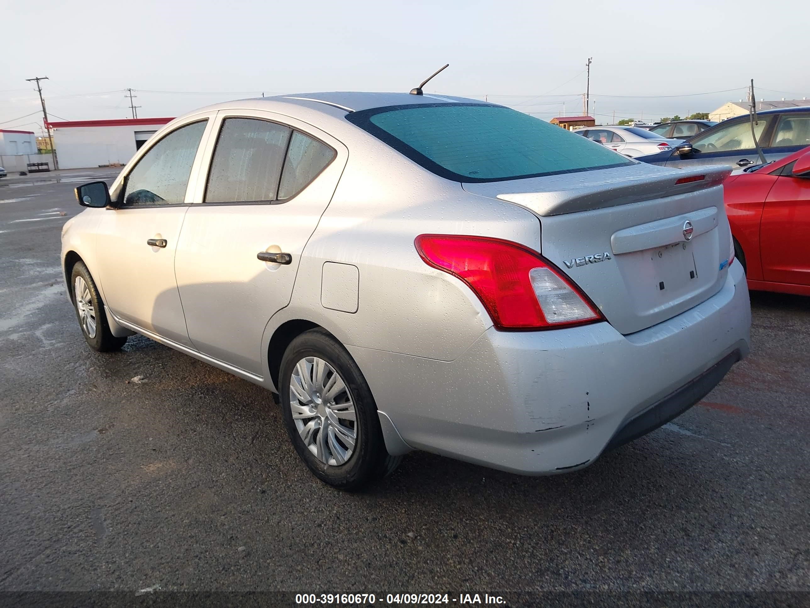 Photo 2 VIN: 3N1CN7AP1GL872156 - NISSAN VERSA 