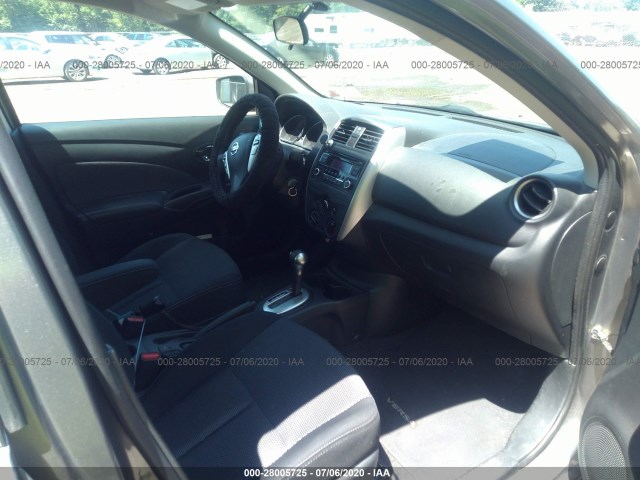 Photo 4 VIN: 3N1CN7AP1GL893590 - NISSAN VERSA 