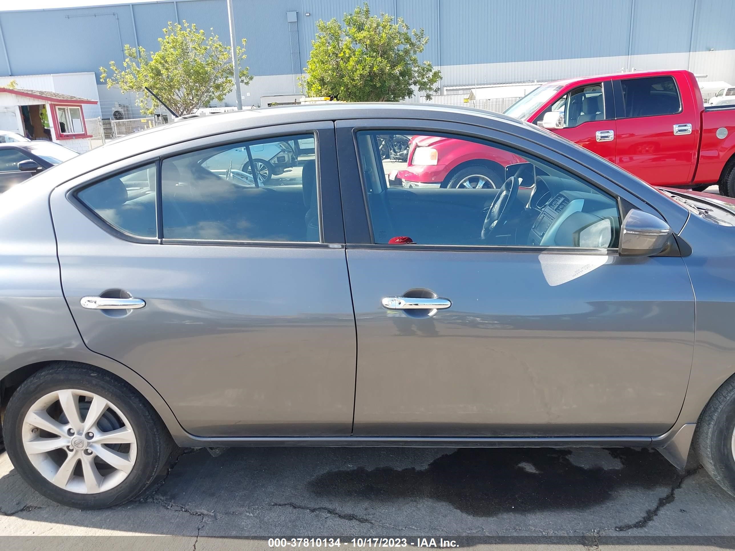 Photo 13 VIN: 3N1CN7AP1GL901560 - NISSAN VERSA 