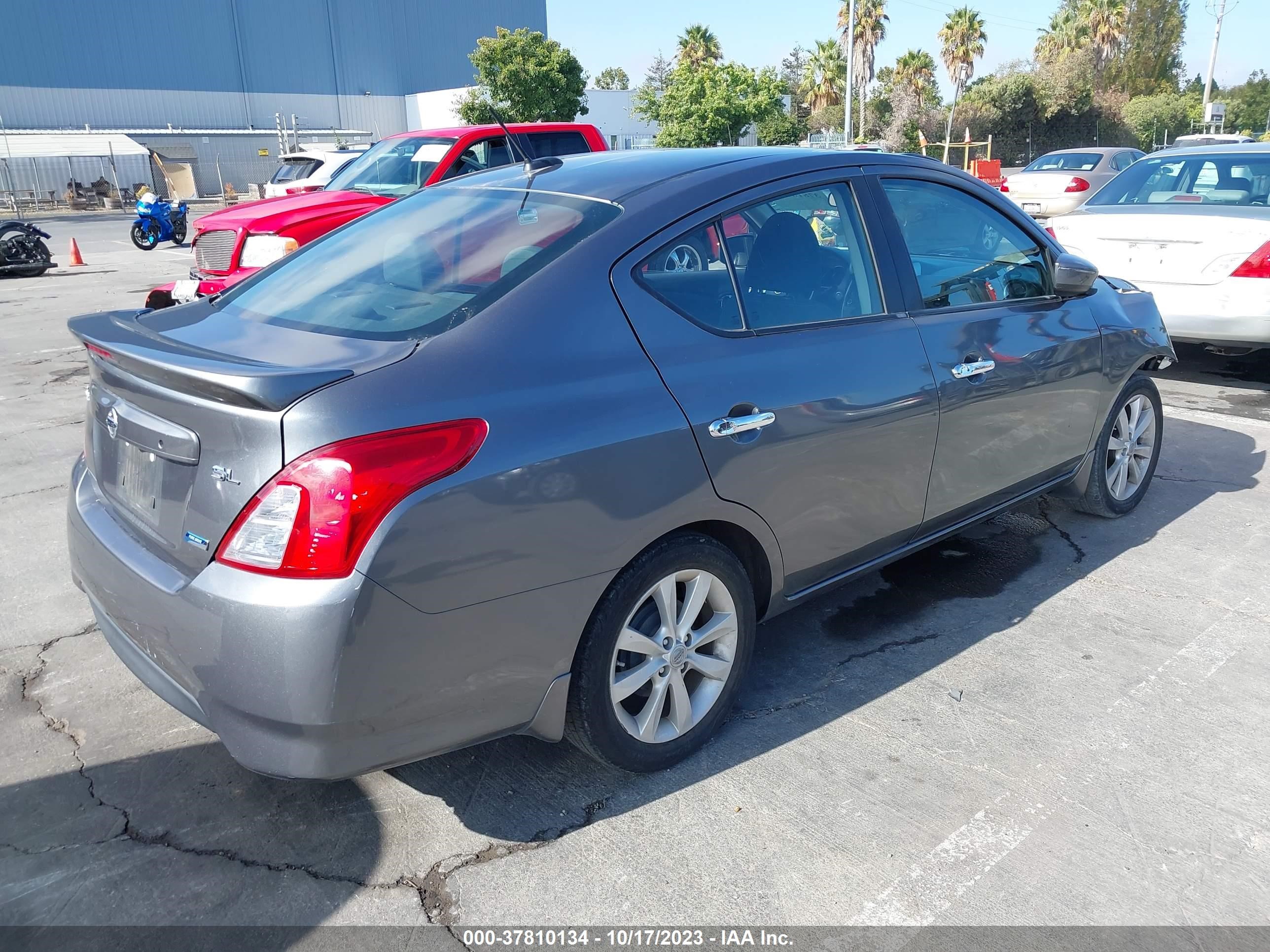 Photo 3 VIN: 3N1CN7AP1GL901560 - NISSAN VERSA 